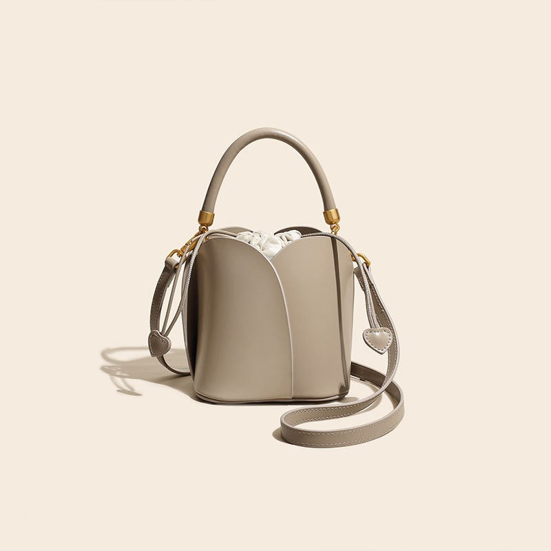 Bucket bag women summer new all match one shoulder Messenger small bag niche design leather handbag