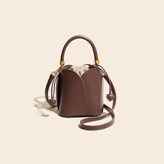 Bucket bag women summer new all match one shoulder Messenger small bag niche design leather handbag